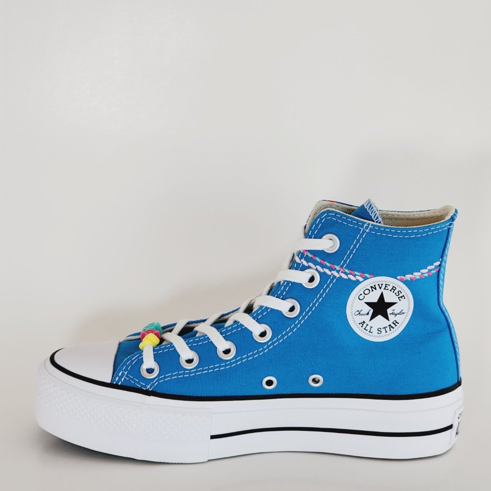 Converse CTAS Hi Lift Embroidered Bracelet Women's Platform Sneakers A06844C NWT - Picture 3 of 6